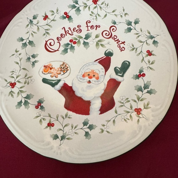 Pfaltzgraff Winterberry Cookies and Milk for Santa Set Open Box - Picture 8 of 13